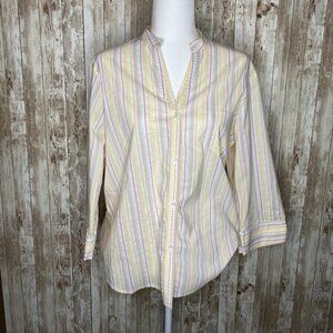 Women’s Talbots Button Down Shirt size Large